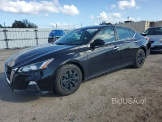 NISSAN ALTIMA S
