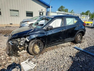 NISSAN KICKS S