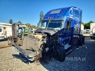 FREIGHTLINER CASCADIA 125