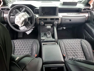 TOYOTA TACOMA SR5