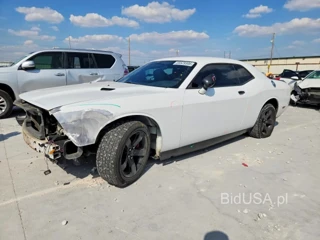 DODGE CHALLENGER SXT