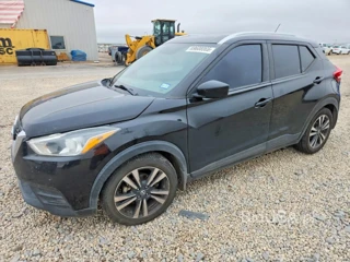 NISSAN KICKS SV