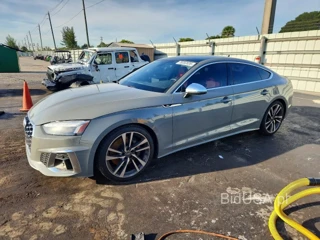 AUDI S5 PREMIUM PLUS