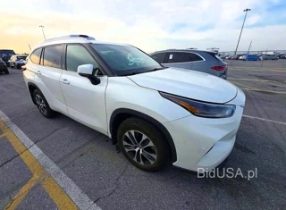 TOYOTA HIGHLANDER XLE