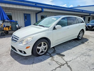 MERCEDES-BENZ R 320 CDI