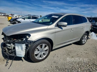 VOLVO XC60 T5 INSCRIPTION