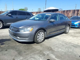 VOLKSWAGEN PASSAT S