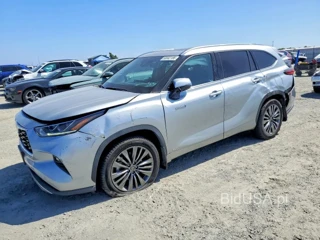 TOYOTA HIGHLANDER HYBRID PLATINUM