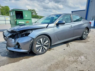 NISSAN ALTIMA SV
