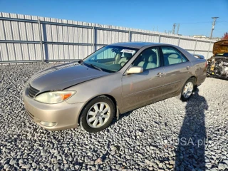 TOYOTA CAMRY XLE V6