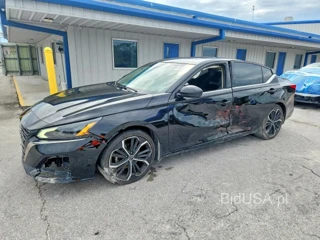 NISSAN ALTIMA SR