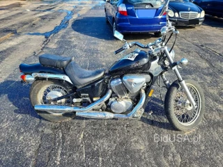 HONDA VT600 C