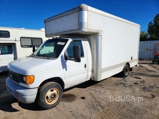 FORD ECONOLINE E450 SUPER DUTY CUTAWAY VAN