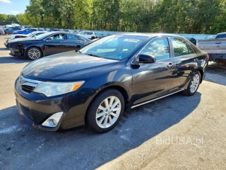 TOYOTA CAMRY XLE
