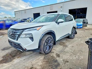 NISSAN ROGUE PLATINUM