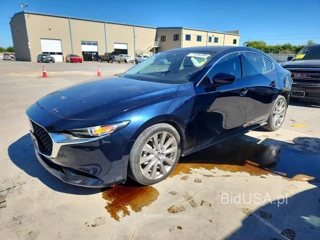 MAZDA 3 PREFERRED