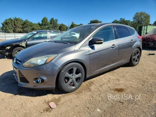 FORD FOCUS TITANIUM