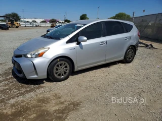 TOYOTA PRIUS V FOUR