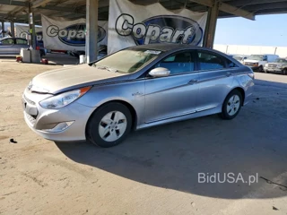 HYUNDAI SONATA HYBRID