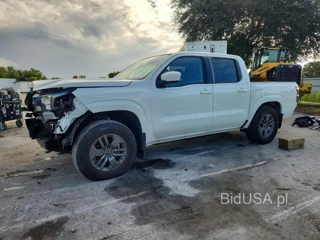 NISSAN FRONTIER SV