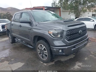 TOYOTA TOYOTA TUNDRA SR5 5.7L V8