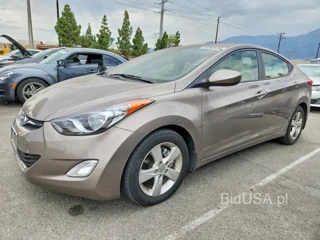HYUNDAI ELANTRA GLS