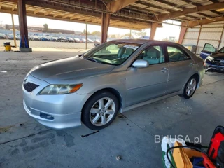 TOYOTA CAMRY SE V6