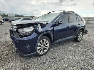 TOYOTA RAV4 XLE PREMIUM