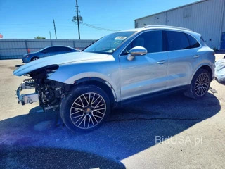 PORSCHE CAYENNE BASE