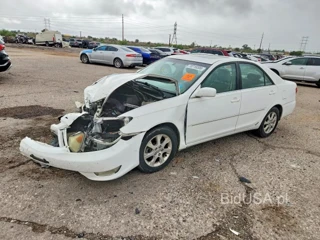 TOYOTA CAMRY XLE V6