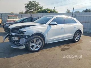 AUDI Q8 PREMIUM