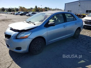 TOYOTA YARIS BASE