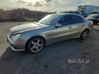 MERCEDES-BENZ E 320