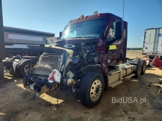 FREIGHTLINER CASCADIA 126