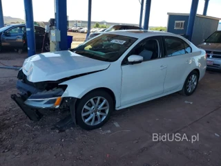 VOLKSWAGEN JETTA SE