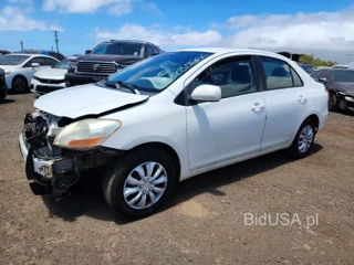 TOYOTA YARIS BASE