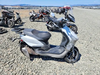 PIAGGIO FLY 150