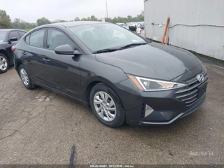 HYUNDAI HYUNDAI ELANTRA SE