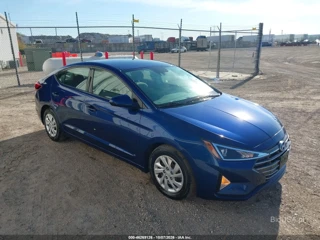 HYUNDAI HYUNDAI ELANTRA SE