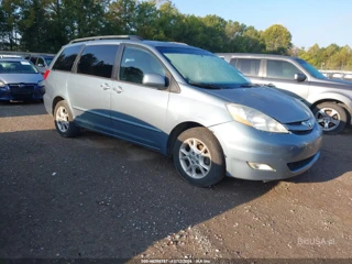 TOYOTA TOYOTA SIENNA XLE