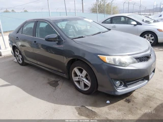 TOYOTA TOYOTA CAMRY SE