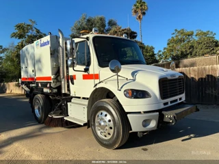 FREIGHTLINER FREIGHTLINER M2 106