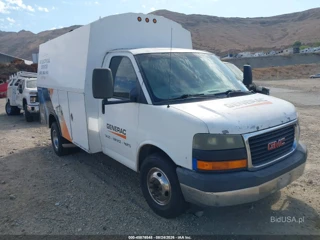 GMC SAVANA CUTAWAY WORK VAN