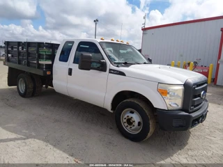 FORD FORD F-350 CHASSIS XL
