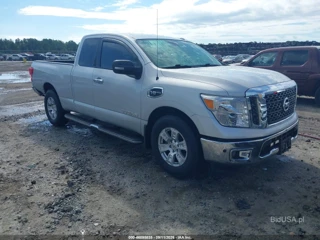 NISSAN NISSAN TITAN SV