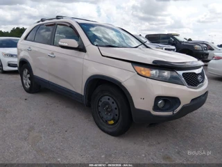 KIA KIA SORENTO LX