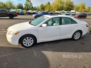 TOYOTA CAMRY HYBRID