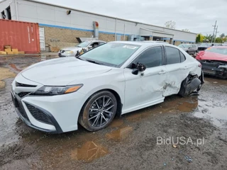 TOYOTA CAMRY SE