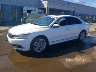 VOLKSWAGEN PASSAT SE