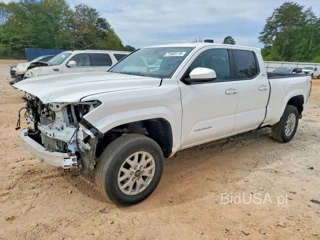TOYOTA TACOMA SR5